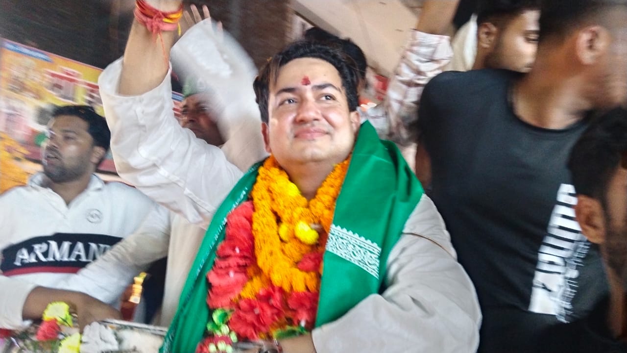 शिवहर में राजद प्रत्याशी नवनीत झा का भव्य स्वागत*