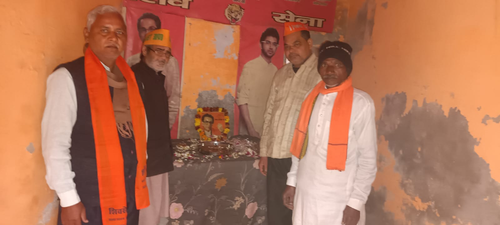 श्रद्ध हिंदू हृदय सम्राट बालासाहेब का जन्म दिन महानगर काली दह महेंद्रनगर में धूमधाम से मनाया शिव सैनी को ने