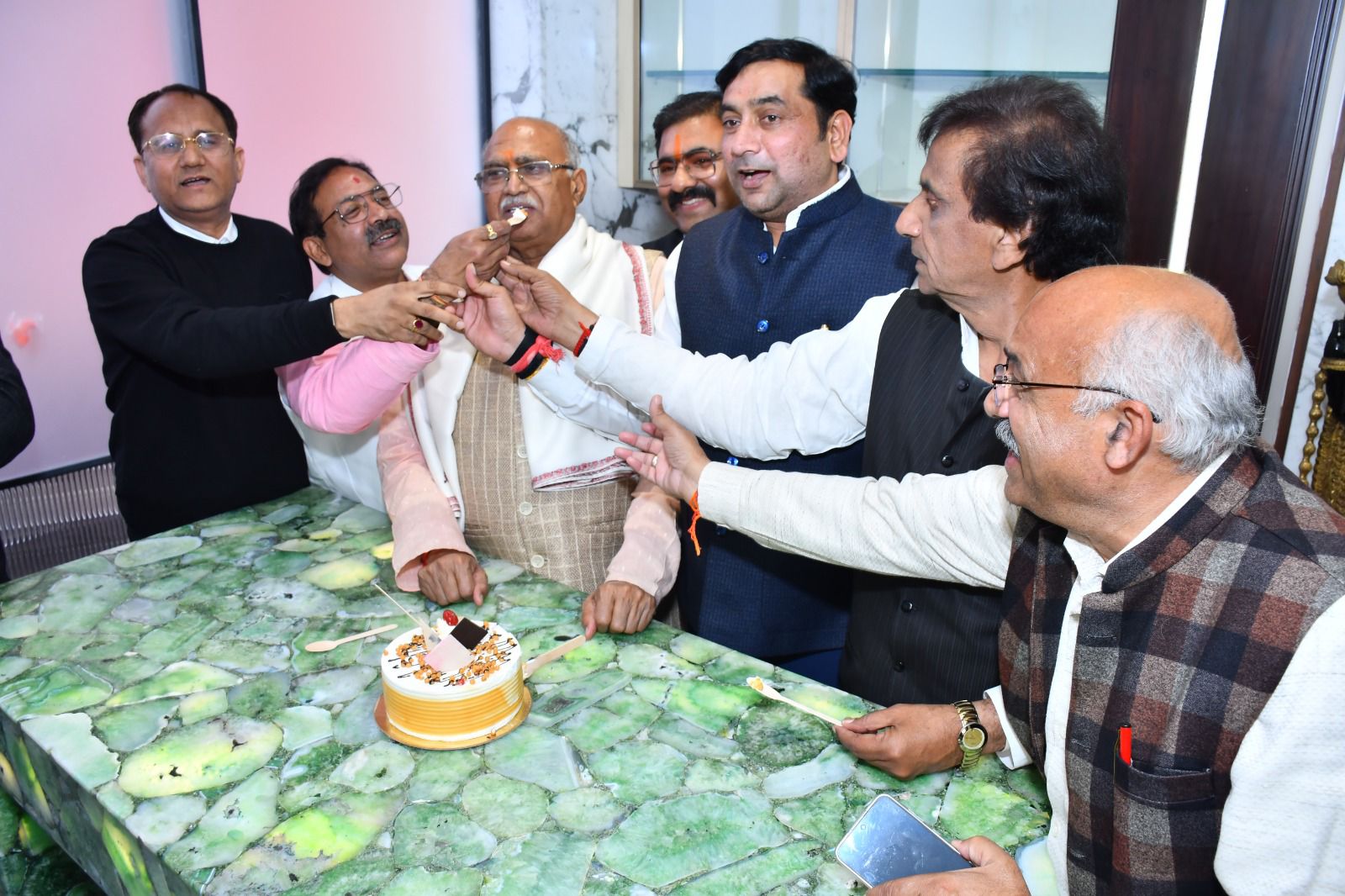 सादगी व आत्मीयता से मनाया कैंट विधायक अमित अग्रवाल का जन्मदिवस - विधायक बोले कार्यकर्ताओं का स्नेह ही उपहार 