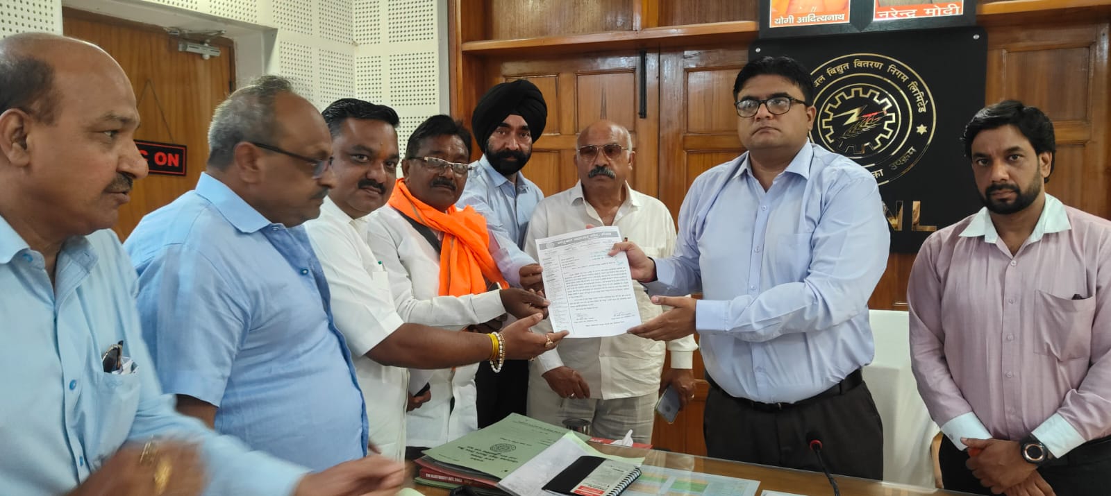 व्यापारी प्रतिनिधिमंडल ने पश्चिमांचल विद्युत वितरण निगम लिमिटेड (PVVNL) के प्रबंध निदेशक से मिलकर जताया आक्रोश - 
